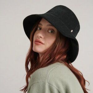 Helen Kaminski Navee Velvet Corduroy Bucket Hat in Navy